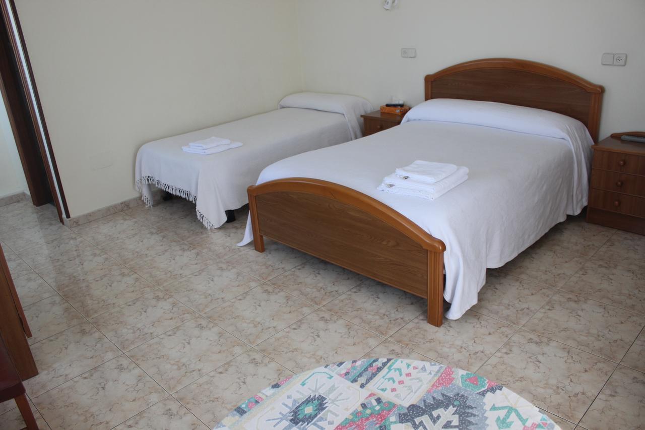 O Cruceiro Hotel Pontedeume Eksteriør billede