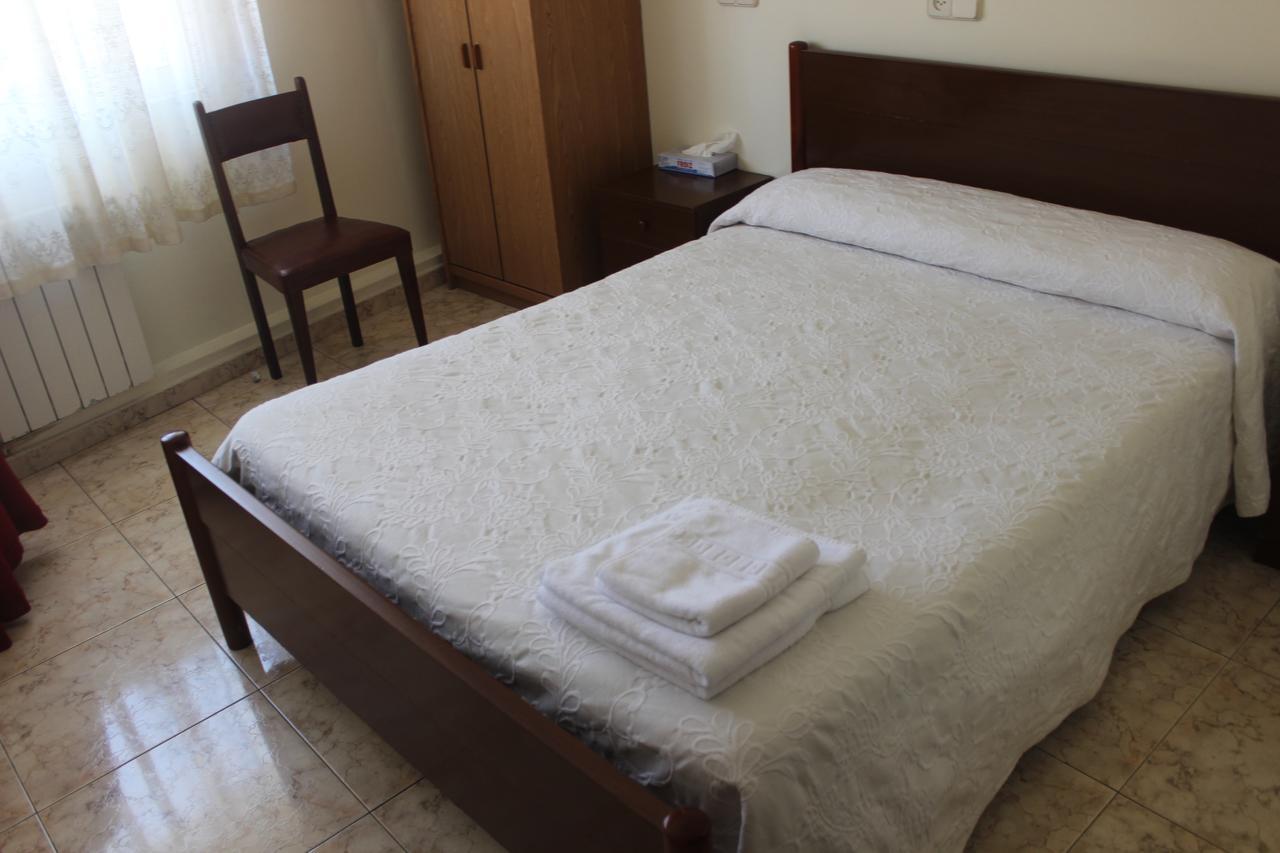 O Cruceiro Hotel Pontedeume Eksteriør billede
