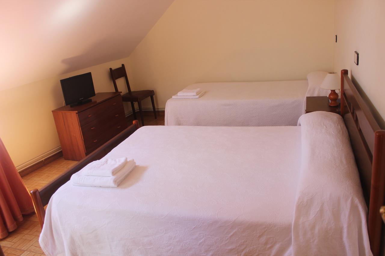 O Cruceiro Hotel Pontedeume Eksteriør billede